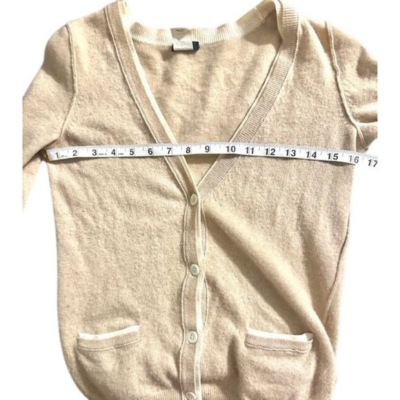 J.Crew Women Wool-Cashmere Button-Up, Flattering V-Neckline Cardigan Sweater XS - Picture 5 of 7